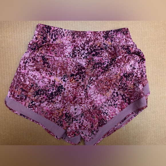 Athleta Mesh Racer Run Shorts NWOT •  XXS - Picture 2 of 7